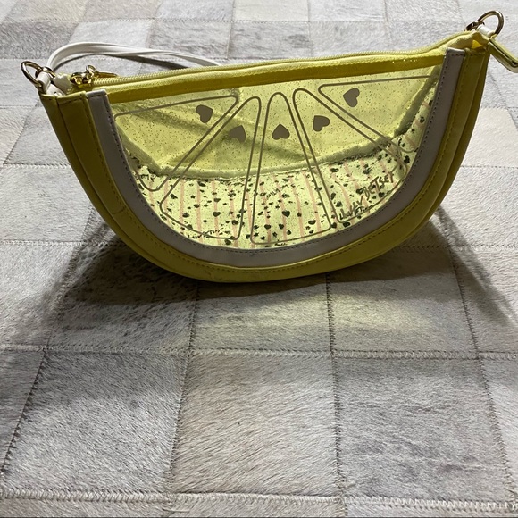 COPY - Betsy Johnson Lemon Slice Crossbody Purse PUA - Picture 3 of 8